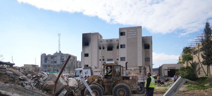 @UNDP Das Nasser-Krankenhaus in Khan Yunis, Gaza, wurde seit Oktober 2023 mehrfach von israelischen Luftangriffen getroffen. (Archivbild)