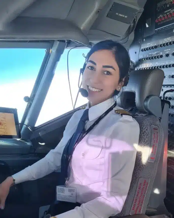 Mohadese-Mirzaee-afghanistan-pilot