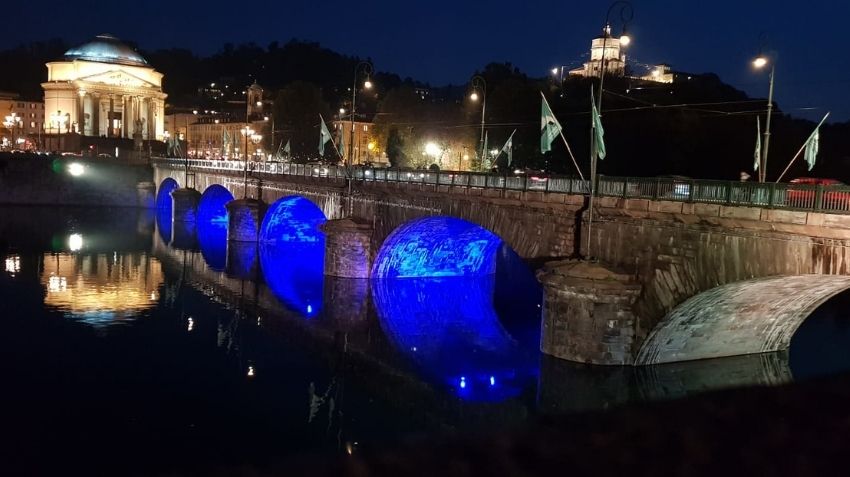 Bridge over the River Po, Turin, Italy Bridge over the River Po, Turin, Italy