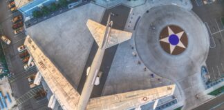 Vista aereal del Boeing RB-52B Stratofortress