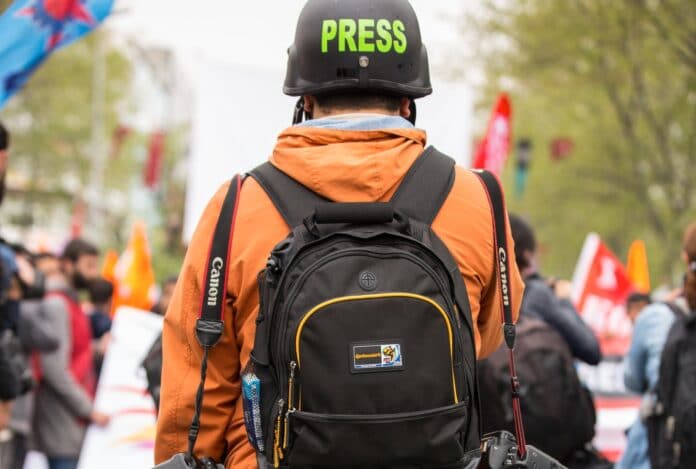 periodista de prensa