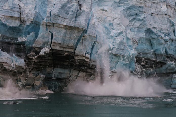 el derretimiento de un glaciar
