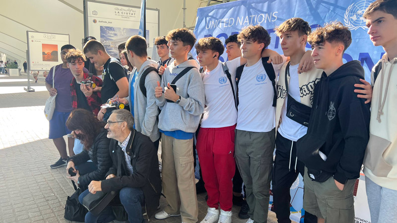 Estudiantes-Concurso Robots-Valencia