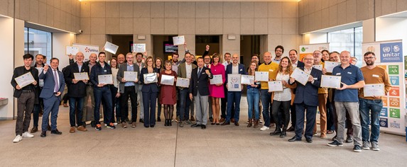 Directeur d’UNITAR Alex Mejía et les pionnier des ODD