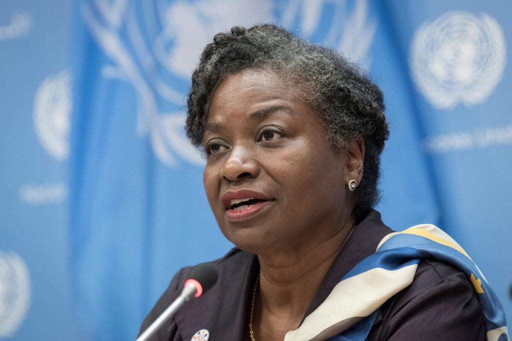 Natalia Kanem, Sous-Secrétaire générale de l’ONU et directrice exécutive du Fonds des Nations Unies pour la population (UNFPA), informe les journalistes en tant qu'invitée au briefing de midi sur la population et le fonds.