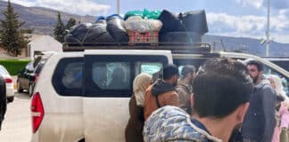 Des familles fuient le Liban