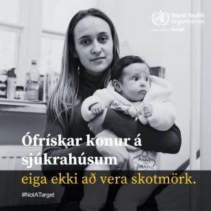 Kona með barn í fanginu