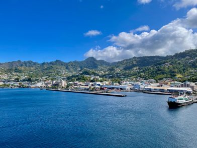 St. Vincent og Grenadines-eyjar eru í suðurhluta Karíbahafsins.