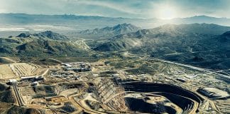 Náma í San Bernardino í Bandaríkjunum en þar í landi er um 15% heimsframleiðslunnar. Mynd: