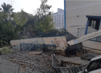Una scuola dell'UNRWA che ospita famiglie sfollate nella Striscia di Gaza è stata colpita direttamente l'8 ottobre 2023.