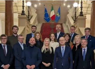 La foto ritrae i rappresentanti dell'Ufficio Europeo per gli Investimenti per la Salute e lo Sviluppo dell'OMS a Venezia