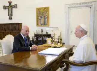 L'Alto Commissario delle Nazioni Unite per i rifugiati, Barham Salih, è ricevuto da Sua Santità Papa Leone XIV, nella Santa Sede.