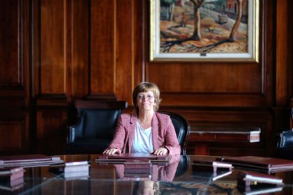 Isabelle-Durant-on-the-field
