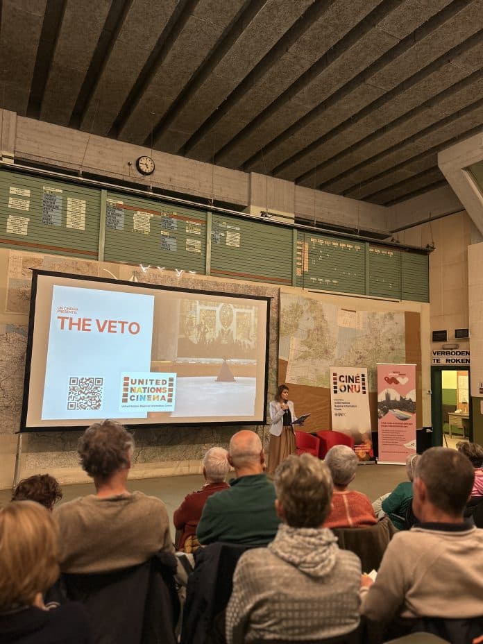 Inleiding The Veto door Marian Blondeel