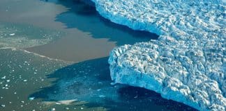 Svalbard-Kongsbreen-Isbree-Vann-Norge-Natur