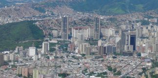 Guterres: USA:s agerande i Venezuela ”utgör ett farligt prejudikat” En vy över en urban miljö
